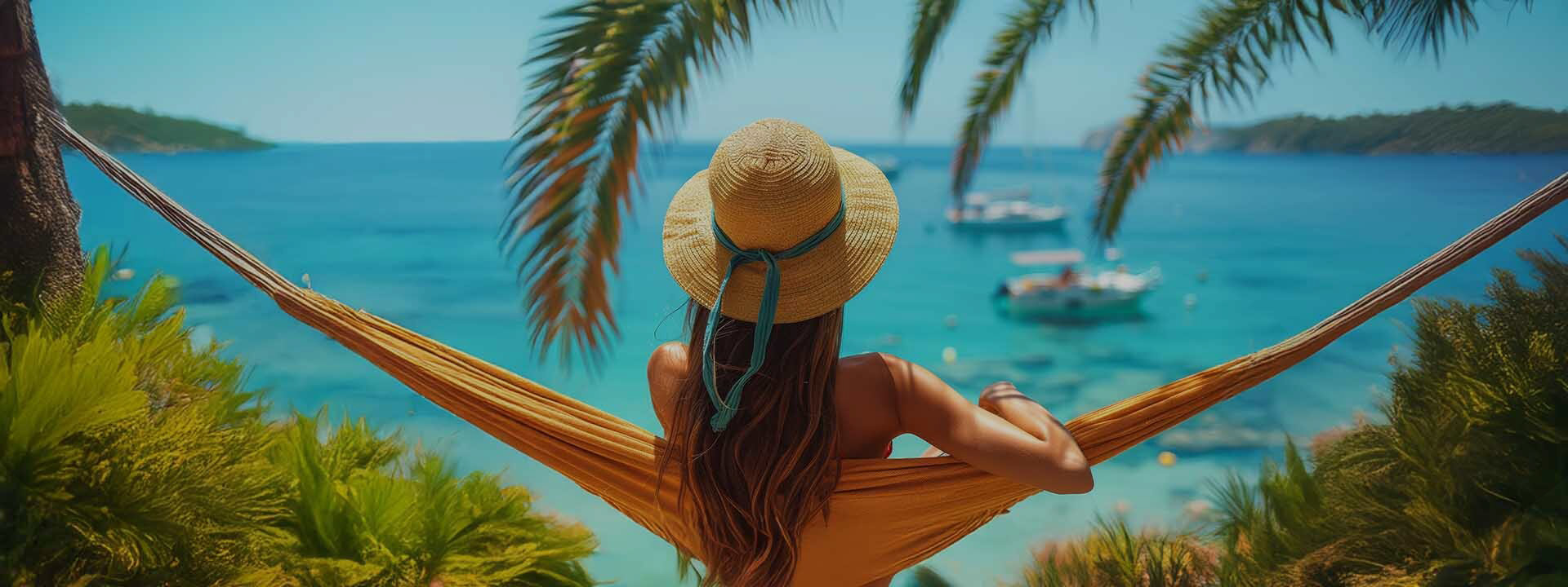 Mujer mirando el mar